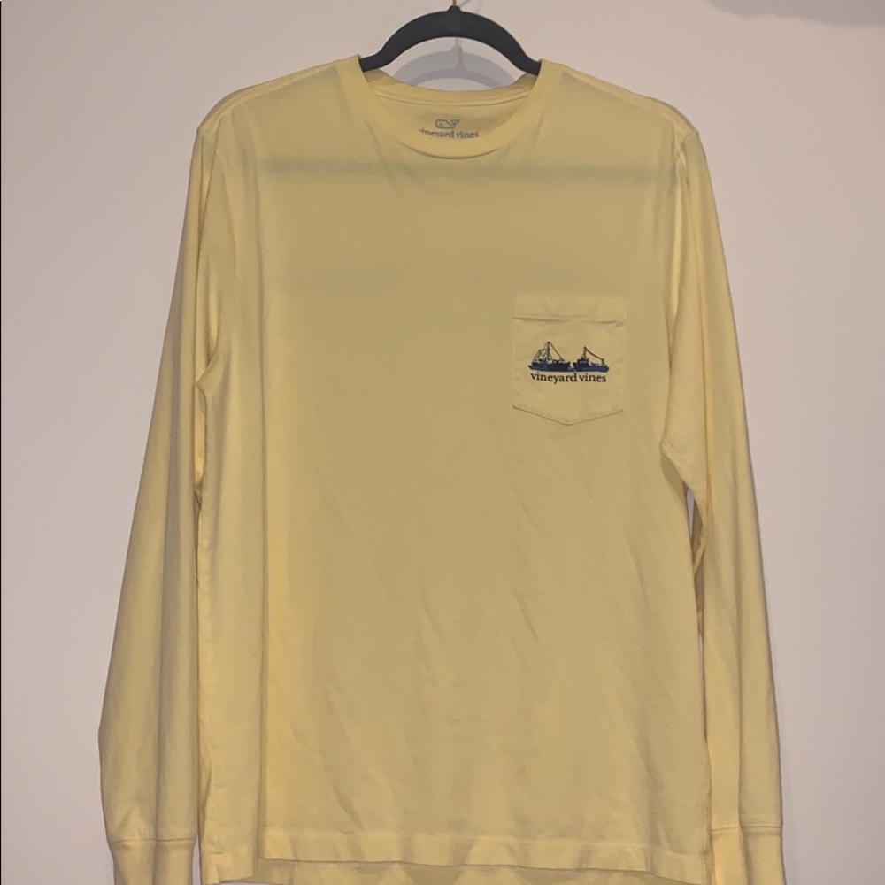 Vineyard Vines long sleeve t-shirt Men’s size S